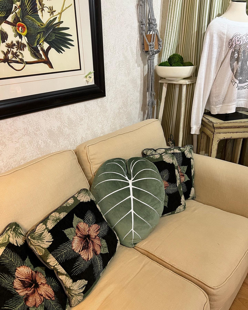 Philodendron Gloriosum Plush Pillow